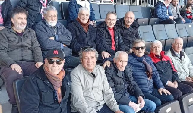 Eskişehirspor'un efsaneleri tribünde