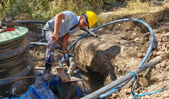 ESKİ kırsalda aralıksız çalışmaya devam ediyor