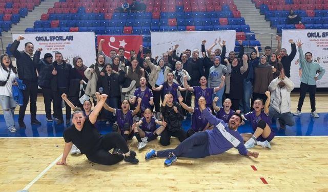 Işıklar Şeker Ortaokulu Türkiye Şampiyonu oldu