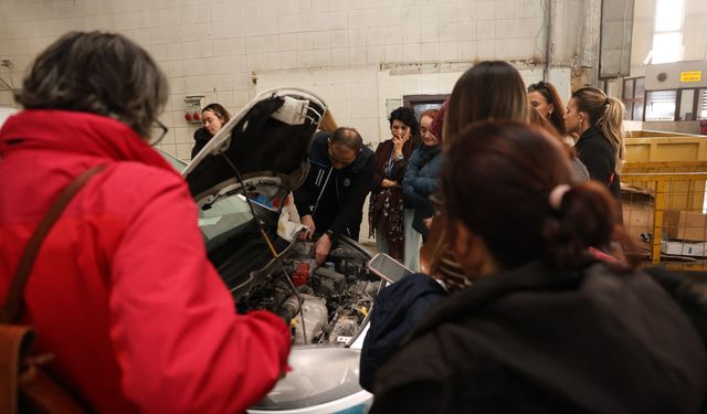 Eskişehir'de “Kadınlara Özel Araba Bakım Kursu” tamamlandı