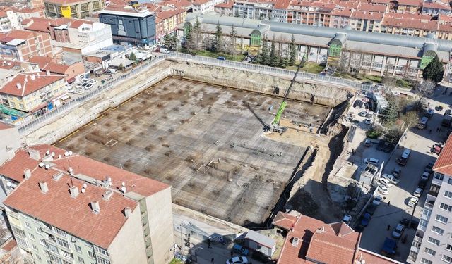 Eskişehir’de esnaf ve vatandaşın beklediği proje yükseliyor