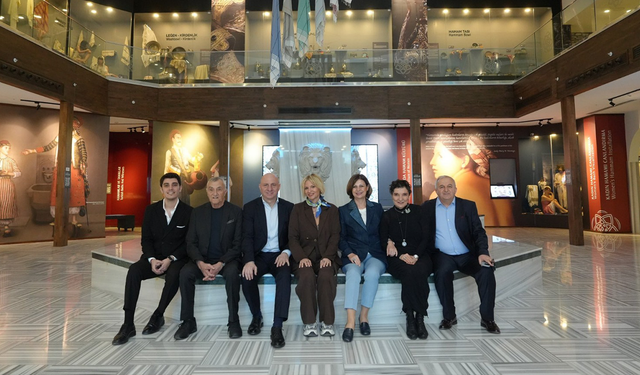 Odunpazarı’nda sanat buluşması: Ünlü isimler Eskişehir’i keşfetti