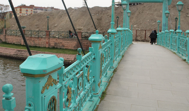 Adalar’da köprüler bakımsızlığı ile tepki topluyor