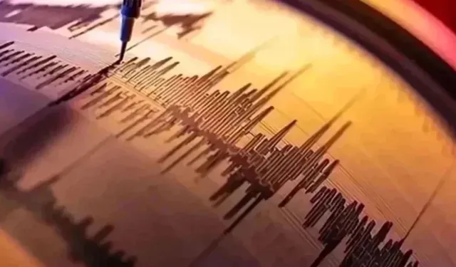 Balıkesir'de deprem: Bursa'da yoğun hissedildi