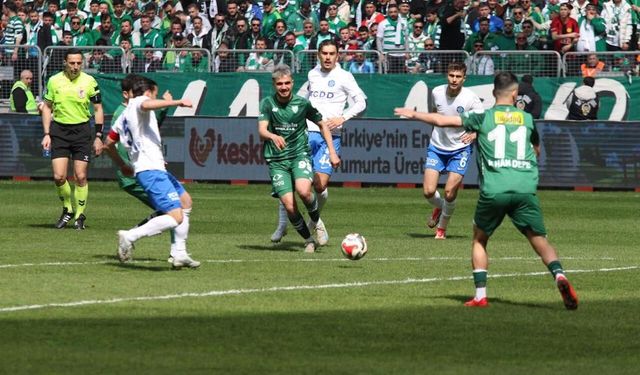 Bursaspor Ankara Demirspor karşısında ilk yarıyı önde kapattı