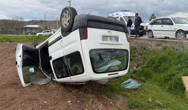 Eskişehir'de savrulan araç takla attı: 2 yaralı