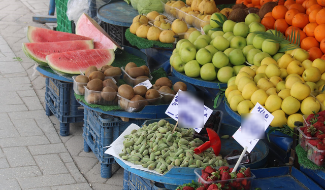 Eskişehir'de yaz meyveleri tezgaha rekor fiyatla girdi!