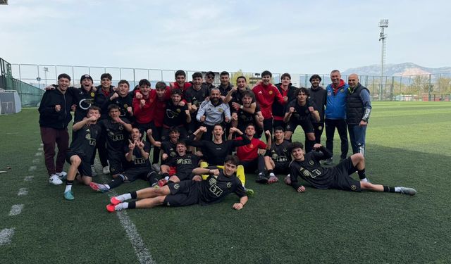Eskişehirspor'un gençleri penaltılarda güldü