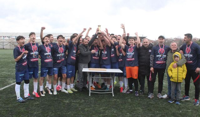 Kupalar sahiplerini buldu