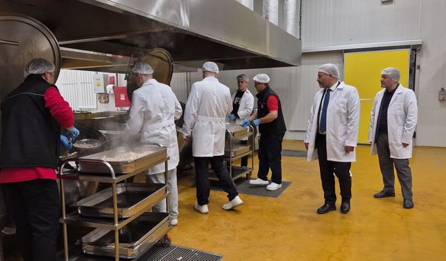 Rektör Adıgüzel yemekhaneler hakkında konuştu: Her zaman denetime açık