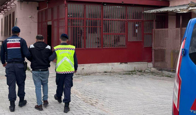 Sivrihisar girişinde yasaklı madde operasyonu