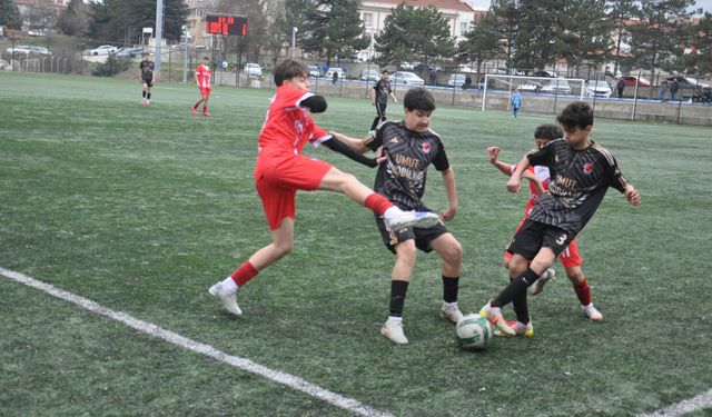 U-15’de kupa günü