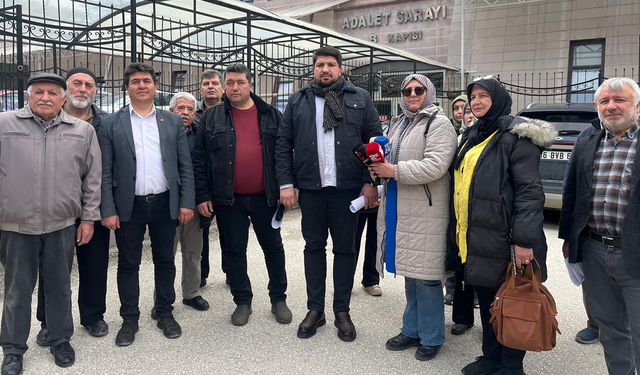 Yeşiltepe'de ipler gerildi: Mahalleli ve muhtar davalık oldu