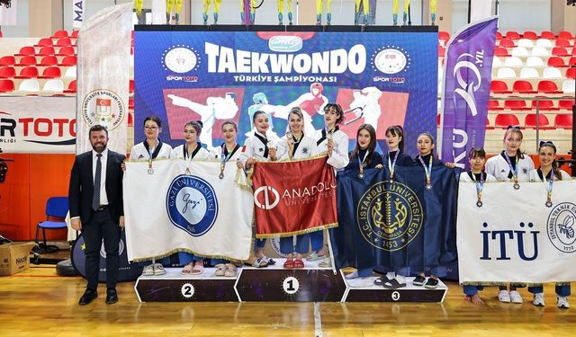 Anadolu Üniversitesi Taekwondo Türkiye Şampiyonu oldu