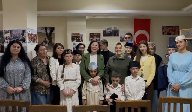 Ayşen Gürcan Kırım Tatarı ailelerle bayramlaştı