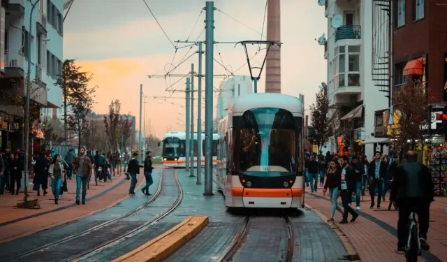 Eskişehir’de 19 Mayıs düzenlemesi: Tramvay sefer saatleri değişiyor