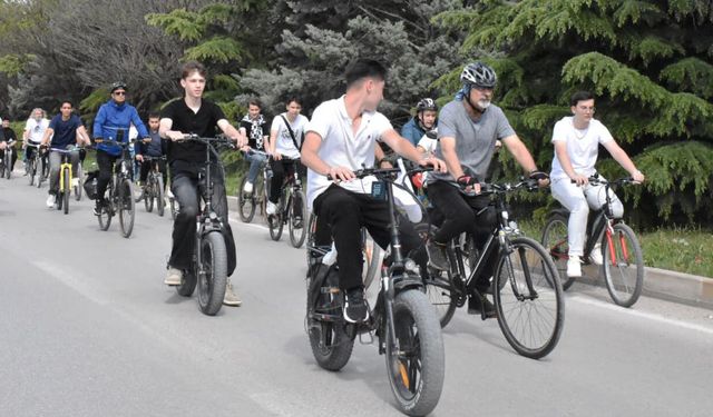 Eskişehir'de 19 Mayıs için pedal çevirdiler