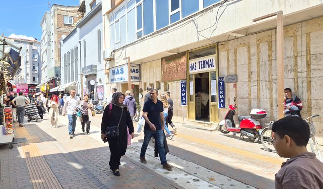 Eskişehir’de hamamda fenalaşan çocuk hayatını kaybetti