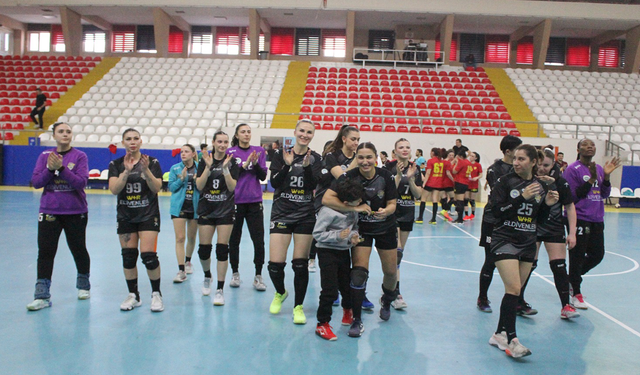 Lider hata yapmadı (42-33)