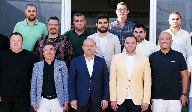 AK Partili Albayrak: 200 milyon nerede şampiyonluk nerede