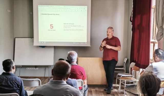 Eskişehir'de yükümlüler kan bağışı konusunda bilgilendirildi