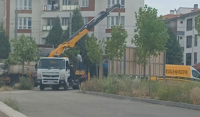 AK Partili Serhat Tunç’tan bilboard tepkisi: “Sorumluluk kimde?”