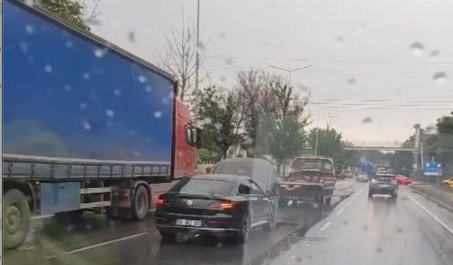 Eskişehir’de şiddetli yağışlar beraberinde kazaları da getirdi