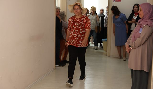 Odunpazarı’nda Halk Merkezi kursiyerlerinden renkli defile