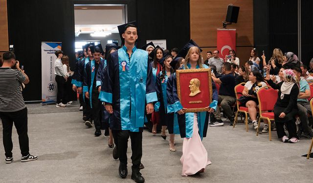 Özel EOSB MTAL’de mezuniyet heyecanı yaşandı