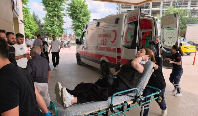 Özel halk otobüsü ile otomobil çarpıştı: İnceleme sürüyor