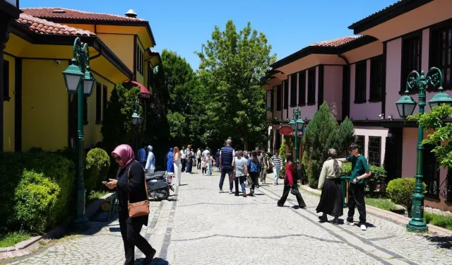Uzman uyardı: Güneşten korunmak için bunlara dikkat