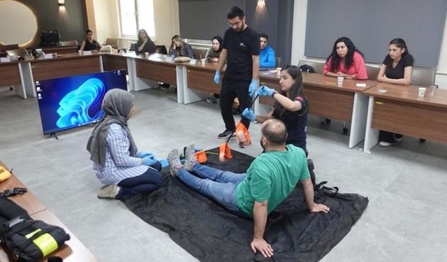 Zamana karşı yarışan sağlıkçılar Eskişehir'de TİLYAD eğitimini başarıyla tamamladı