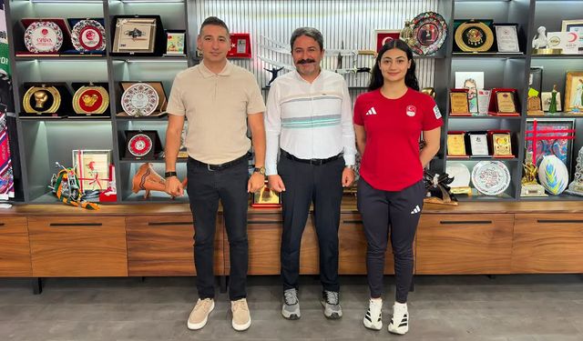Avrupa’nın en iyi 8 yüzücüsü arasında