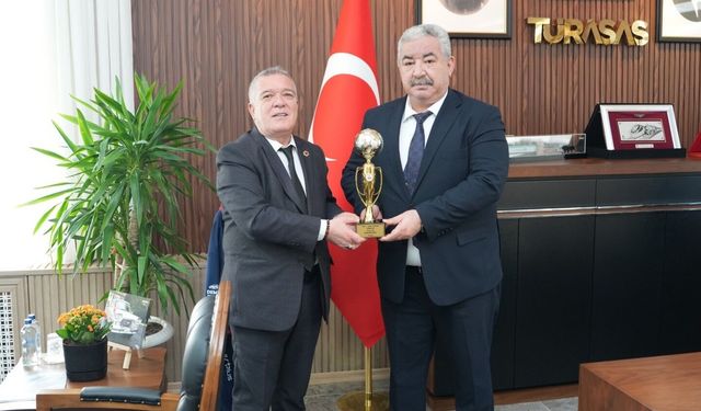 Demirspor'da deprem: Başkan Hünerlier Genel Kurul'a gidiyor