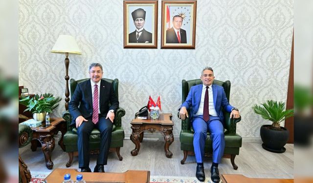 Eskişehir Cumhuriyet Başsavcılığına atanan Deniz, Vali Yılmaz’ı ziyaret etti