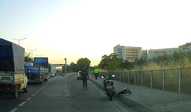 Eskişehir'de korku dolu anlar: Motosikletten düşen sürücü yaralandı