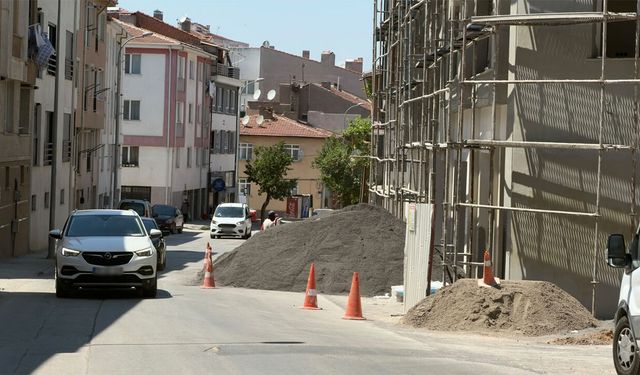 Eskişehir'de vatandaşlardan kapanan yola tepki