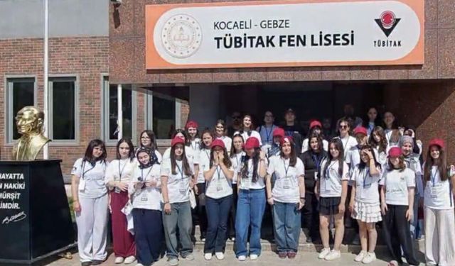 Eskişehir'den 35 öğrenci bilim kampında hem öğrendi hem eğlendi