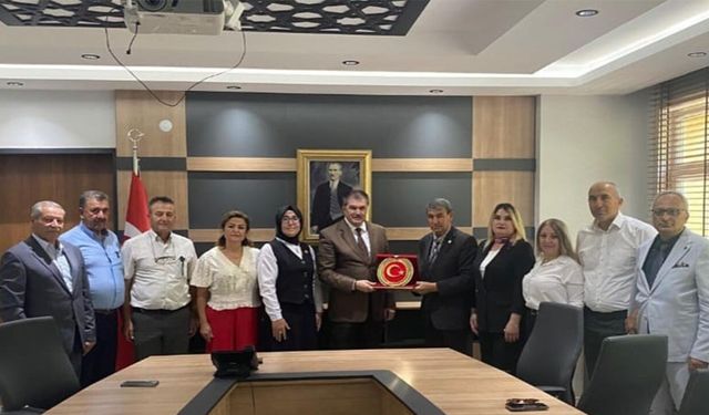 Eskişehirli muhtarlardan Kaymakam Ulu'ya vefalı veda