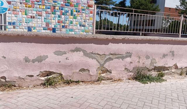 Şeker İlkokulu’nda dikkat çeken bakımsızlık