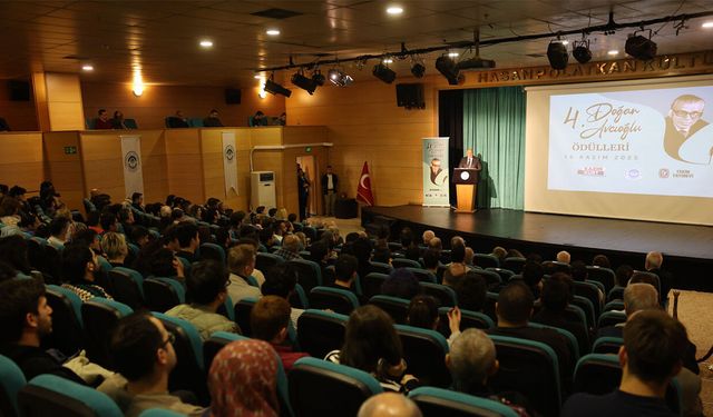 Eskişehir’de 5. Doğan Avcıoğlu Ödülleri için başvurular başladı