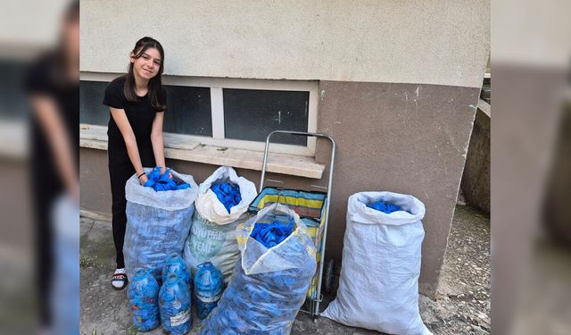 Eskişehir’de Ecenur’un iyilik hareketi: 1 ton kapaktan 2 tekerlekli sandalye