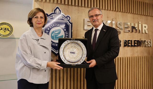 Eskişehir’in ekonomisi için önemli buluşma! OSBÜK heyeti Başkan Ünlüce ile görüştü