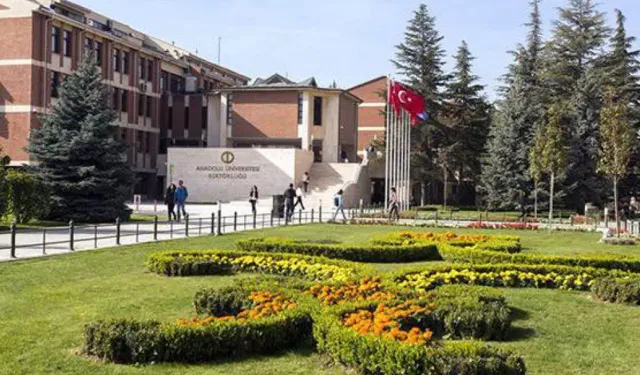 Anadolu Üniversitesi dünya üniversiteleri arasında yerini korudu! 4 alanda listeye girdi