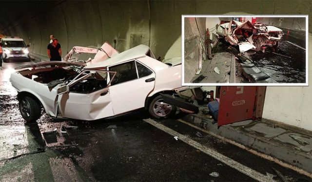 Eskişehir yolunda korkutan kaza: Traktöre çarpan otomobil hurdaya döndü