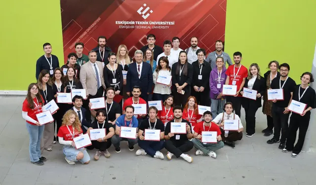 Eskişehir'de bilim, teknoloji ve gençlik ESTÜ'de buluştu