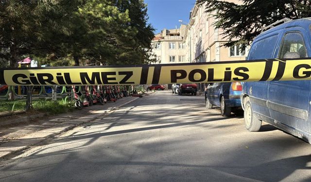 Eskişehir’de ‘yan bakma’ tartışması büyüdü! 3 kişi hastanelik oldu