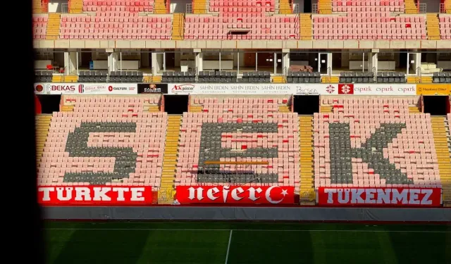 Eskişehirspor Nefer grubundan anlamlı pankart