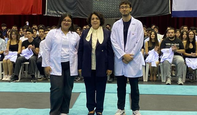 ESOGÜ Tıp Fakültesi’nde gurur günü! Geleceğin hekimleri beyaz önlüklerini giydi
