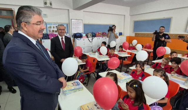 Vali Yılmaz’dan Eskişehir’de yeni eğitim yılı mesajı: “Köklerinden güç alan milletler hiçbir fırtınadan korkmaz”
